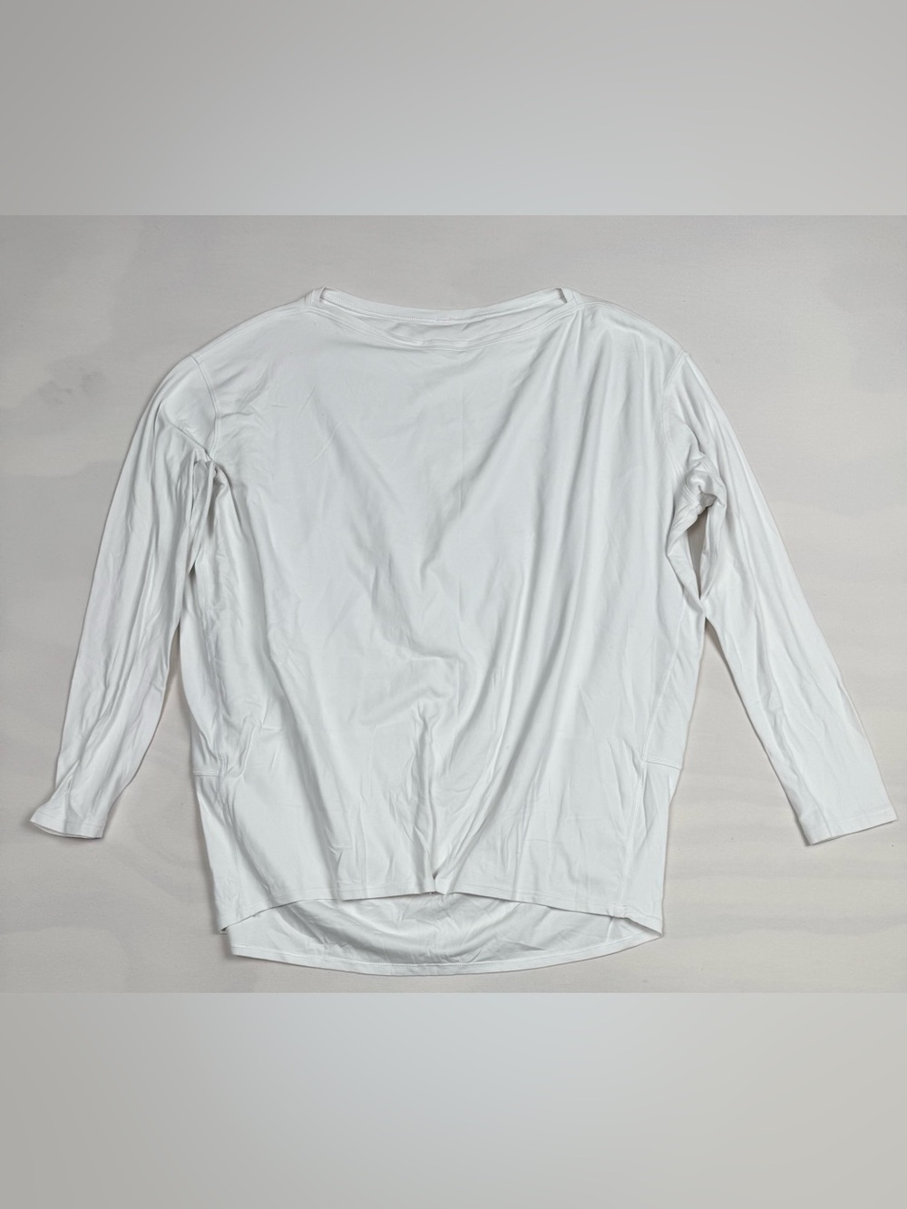 Lululemon Back In Action Long Sleeve White Rulu Women’s 6 Retail $58